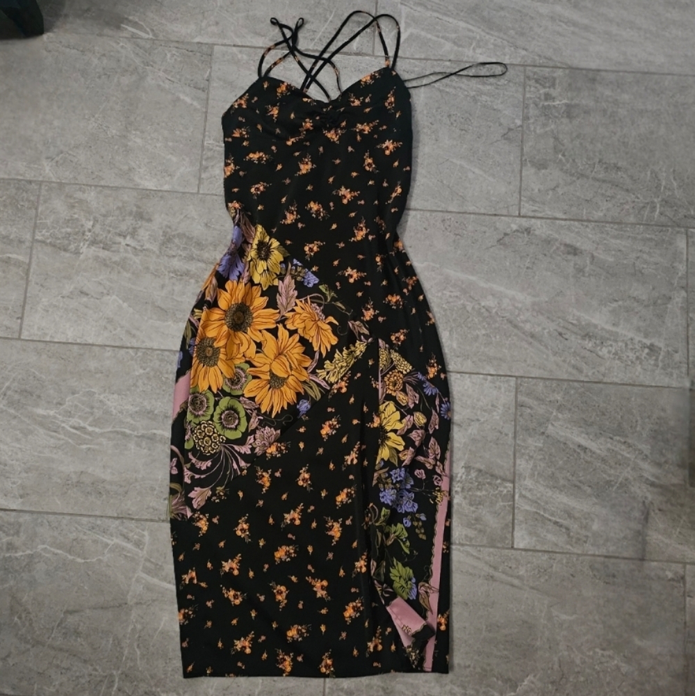 URBAN OUTFITTERS Samira Satin Slip Dress Black Floral Midi Size Medium - Picture 5 of 8